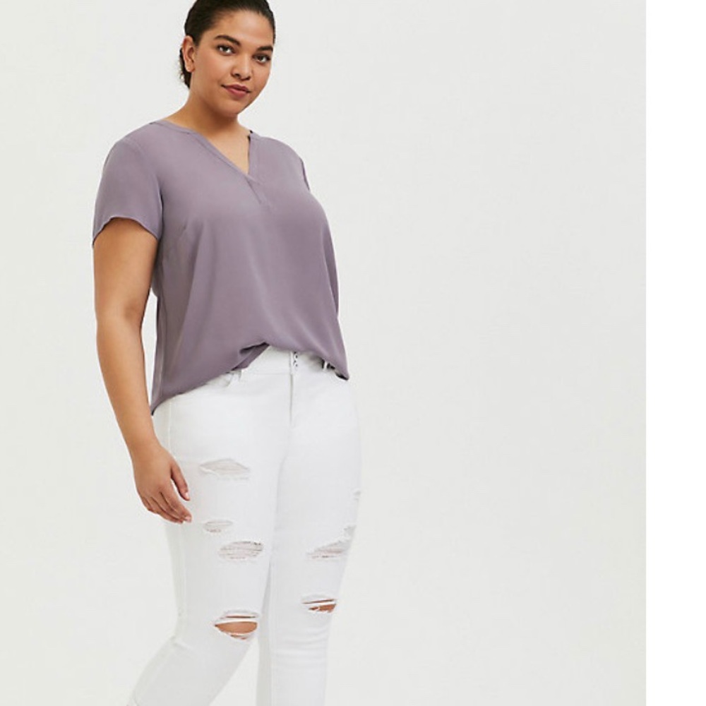 🆕 Torrid slate gray Georgette Blouse size 3